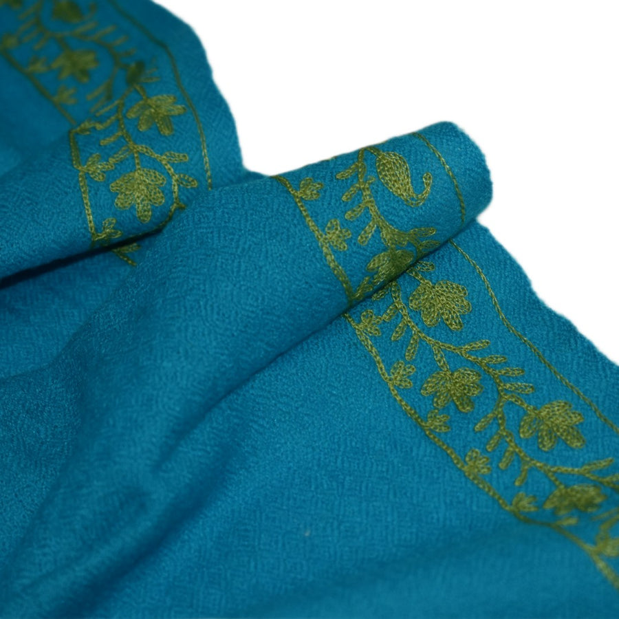 Esarfa Sal Casmir cu Broderie din Matase – Turcoaz/Verde Smarald-  Finete si Eleganta in orice Sezon -> Cod: CASHMBROD1