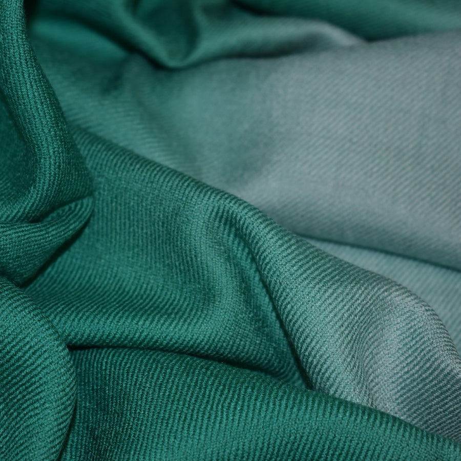 Esarfa Sal Casmir si Matase Naturala - Ombre 2 nuante de Verde Smarald & Blueverde -> Cod: CASMIRSILK14