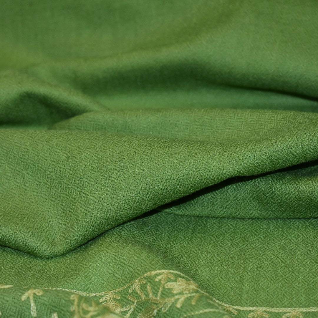 Esarfa Sal Casmir cu Broderie din Matase – Verde Army/Verde Fistic- Finete si Eleganta in orice Sezon -> Cod: CASHMBROD2