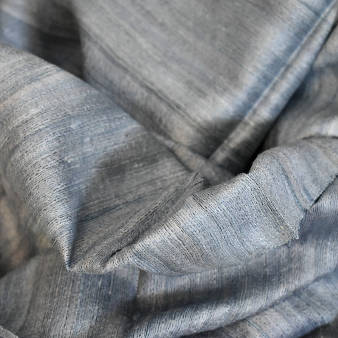 Sal tesut manual din 100% Matase Naturala Organica - Ghicha Tassar/Tussar Silk - Blue Gray-> Cod: BGHICHA2(.)
