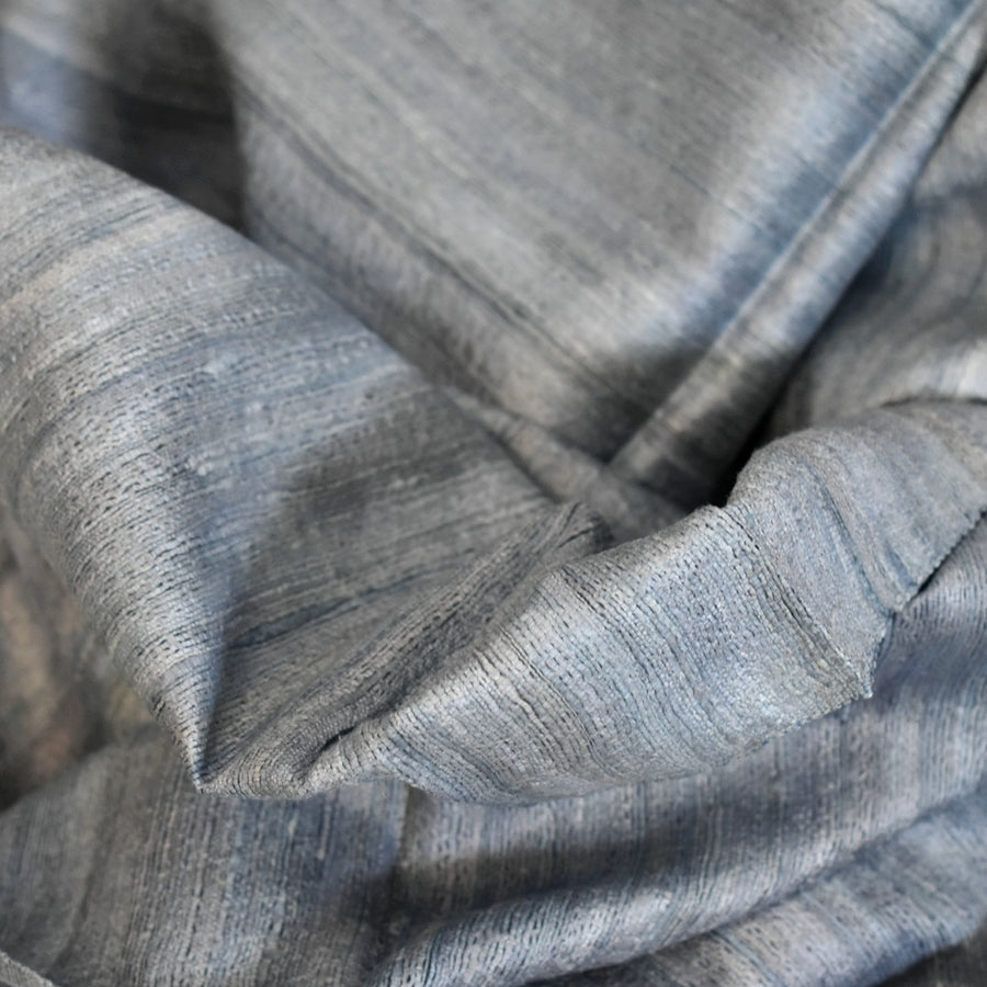 Sal tesut manual din 100% Matase Naturala Organica - Ghicha Tassar/Tussar Silk - Blue Gray-> Cod: BGHICHA2(.)