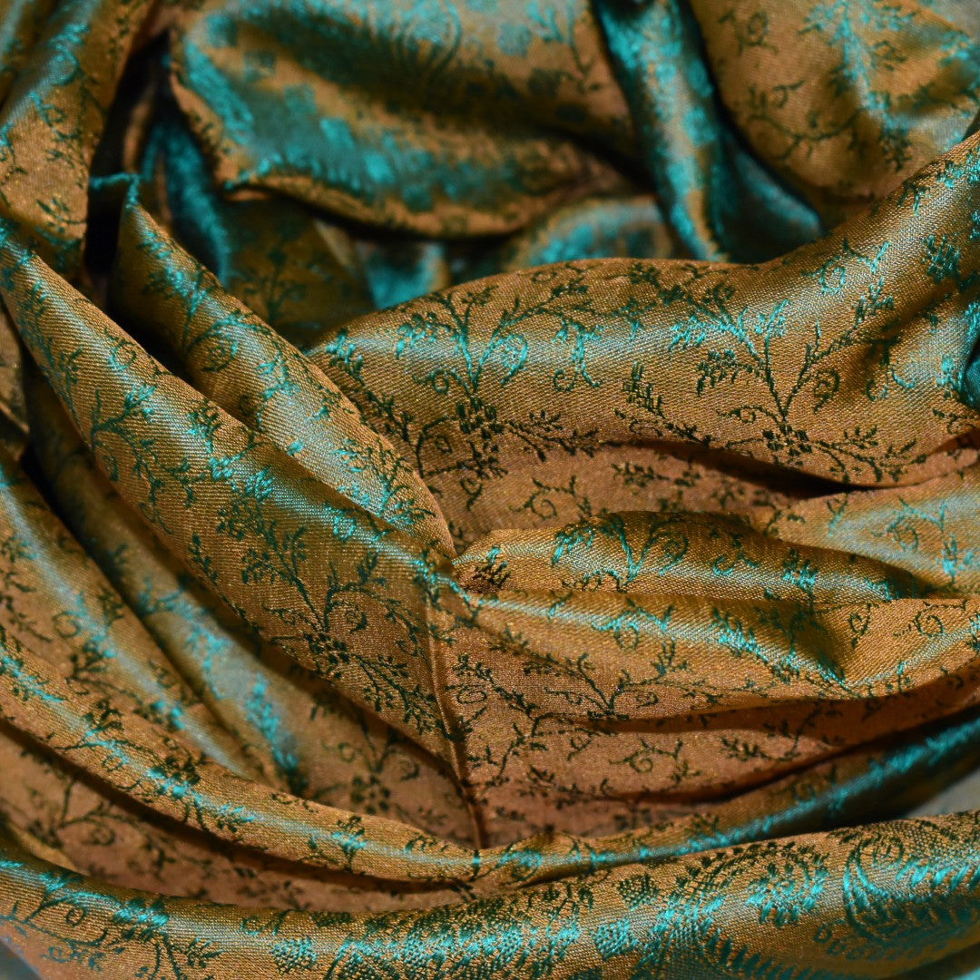 Esarfa/Sal tesut manual din Matase Naturala de Varanasi -> Cod: HANDMADE7