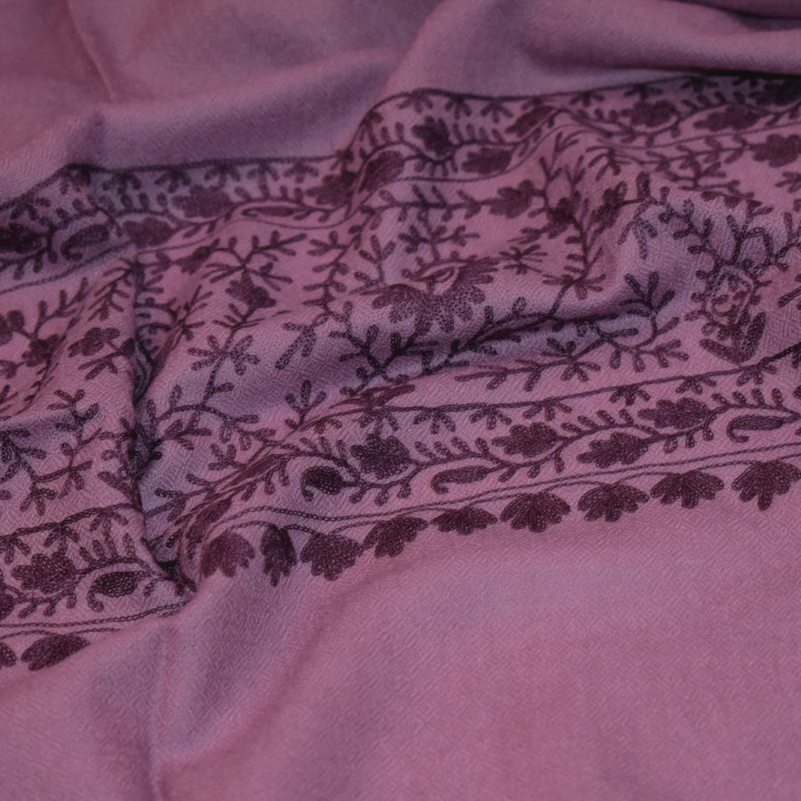 Esarfa Sal Casmir cu Broderie din Matase – Plum/Aubergine- Finete si Eleganta in orice Sezon -> Cod: CASHMBROD6
