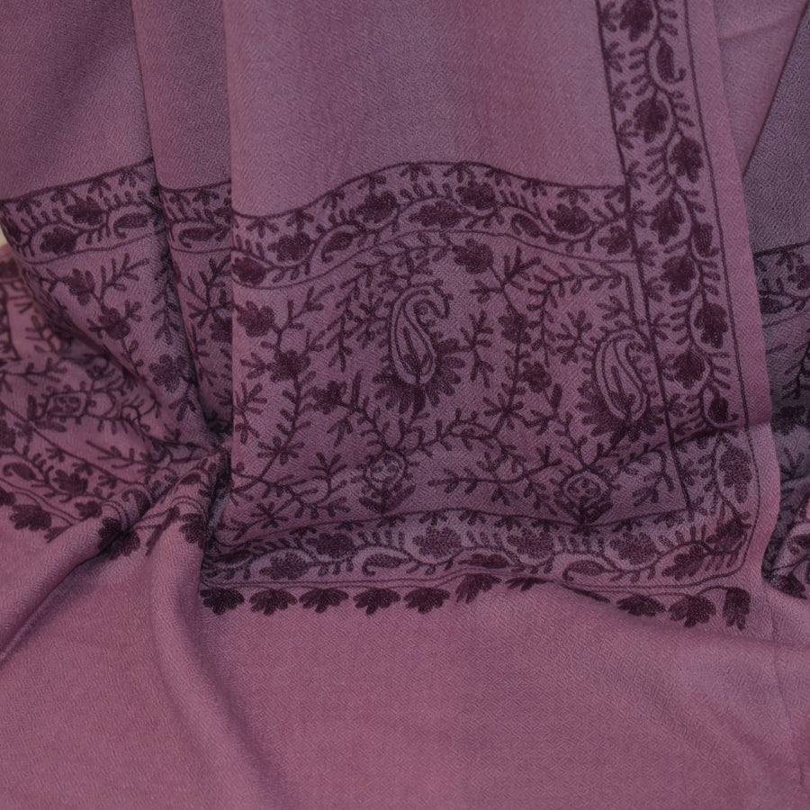 Esarfa Sal Casmir cu Broderie din Matase – Plum/Aubergine- Finete si Eleganta in orice Sezon -> Cod: CASHMBROD6