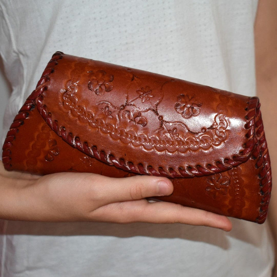 Clutch lucrat manual din Piele Naturala.-> Cod: CAM2 - Geanta din Piele Naturala de camila