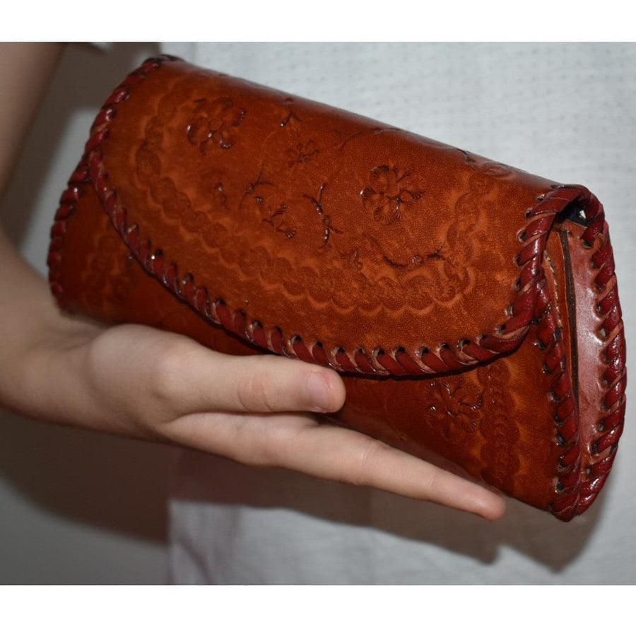 Clutch lucrat manual din Piele Naturala.-> Cod: CAM2 - Geanta din Piele Naturala de camila