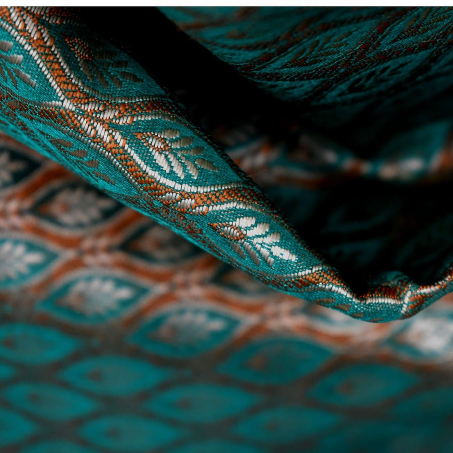 Esarfa-Sal - Handloom Banarasi Katan Silk Brocart /Mulberry Silk & Zari Border-> Brocart18 - esarfa Sal Banarasi Katan Silk Brocart