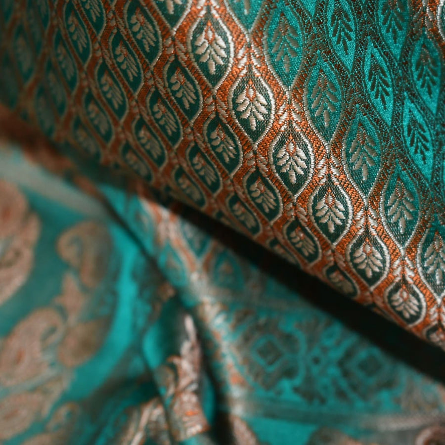 Esarfa-Sal - Handloom Banarasi Katan Silk Brocart /Mulberry Silk & Zari Border-> Brocart18 - esarfa Sal Banarasi Katan Silk Brocart
