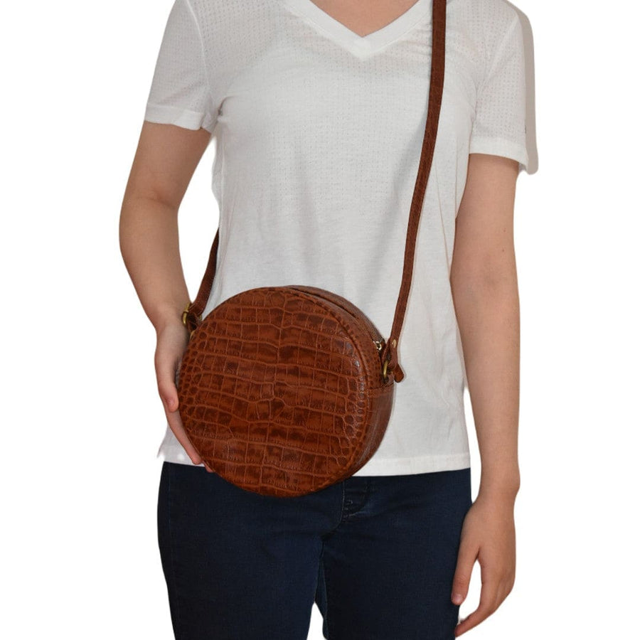 Geanta Sling lucrata manual cu model embosat. Cod: BIV1 - Geanta din Piele Naturala de camila