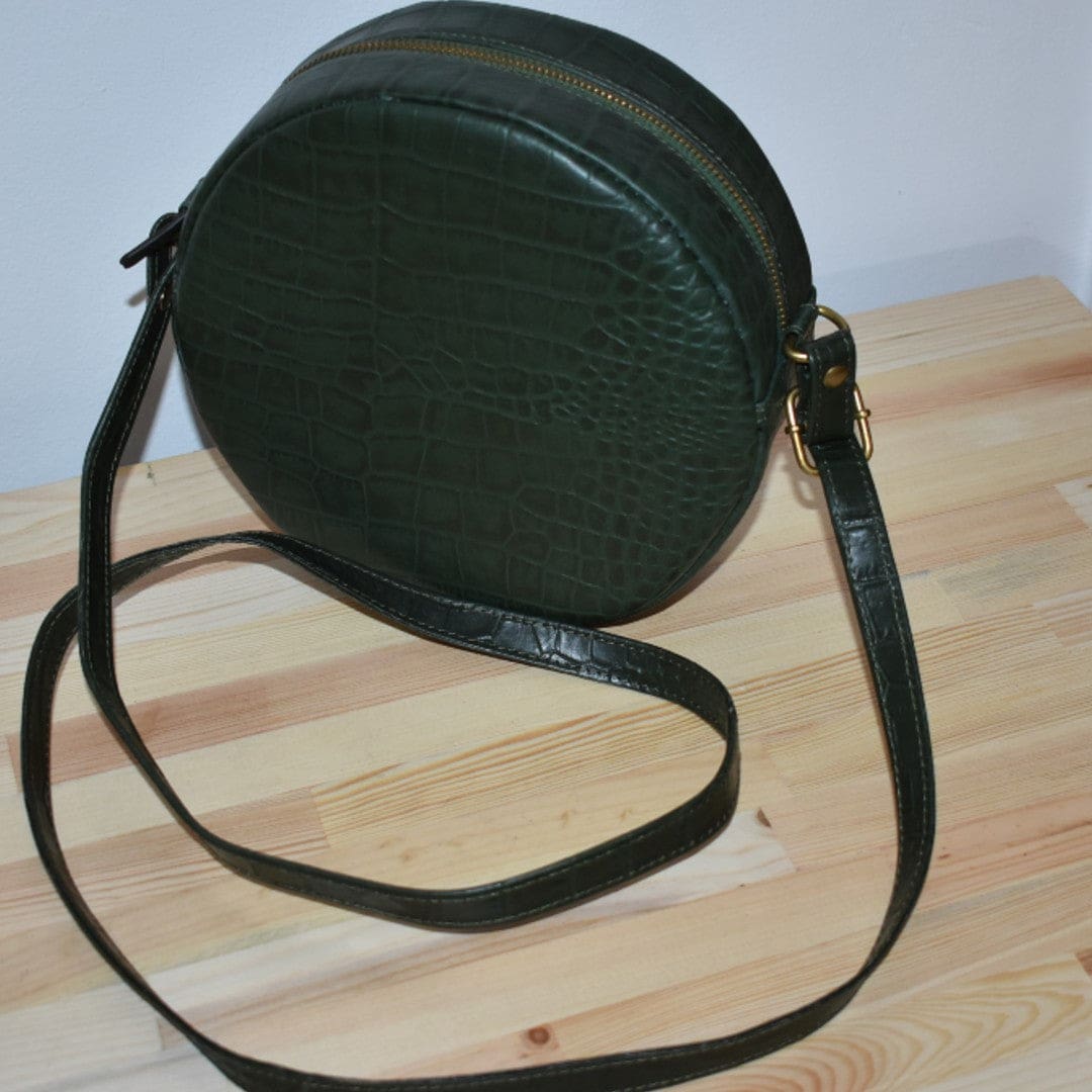 Geanta Sling lucrata manual cu model embosat. Cod: BIV4 - Genti din Piele