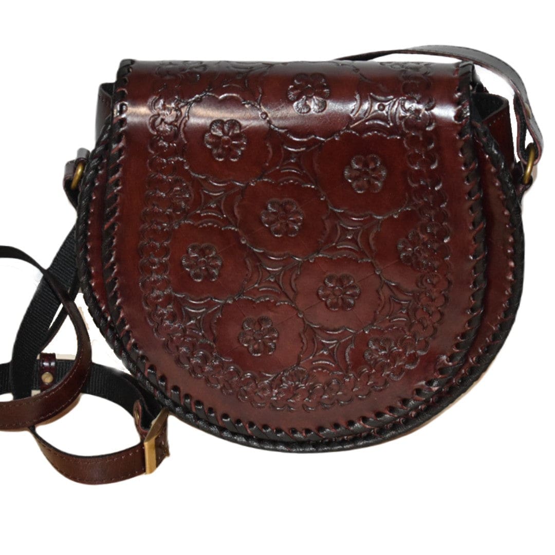 Geanta Sling mare lucrata manual cu model embosat. Cod: CAM20 - Genti din Piele