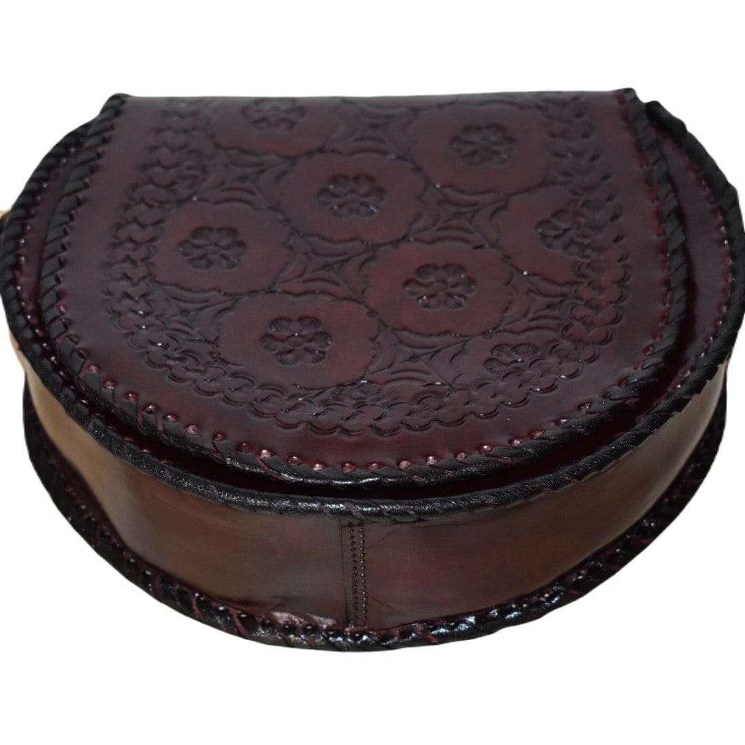 Geanta Sling mare lucrata manual cu model embosat. Cod: CAM20 - Genti din Piele