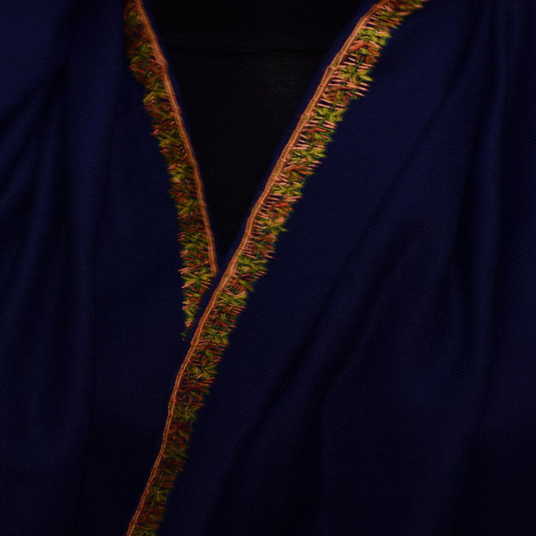 NOU! Sal de Dimensiuni Mari tesut din 100% Lana cu textura ultrafina (Australian Merino Wool) & Broderie Manuala - Navy Blue - sal din