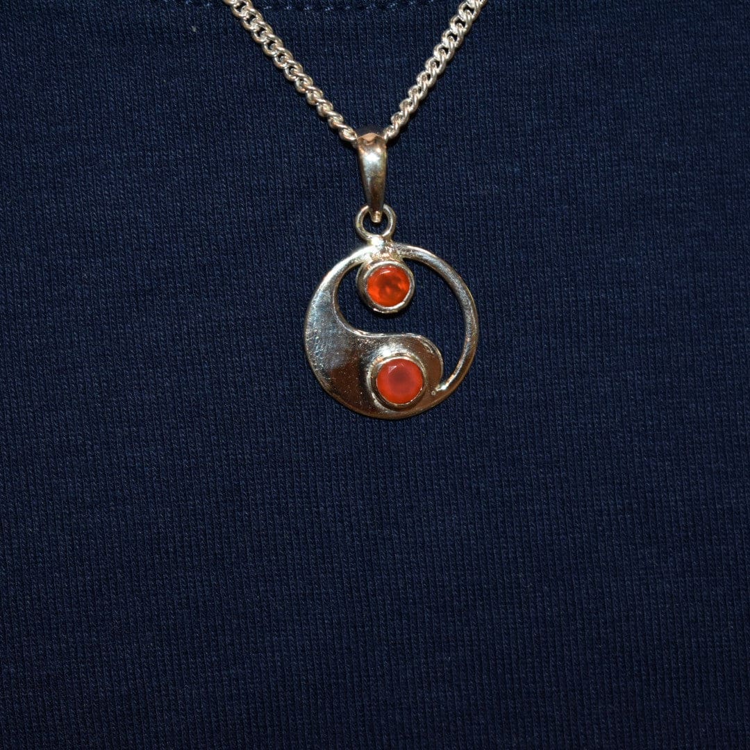 Pandantiv YIN &YANG din Argint 925 cu Pietre Semipretioase Naturale de Carnelian multifatetat slefuite -> Cod: SilverPendant9 - Pandantive