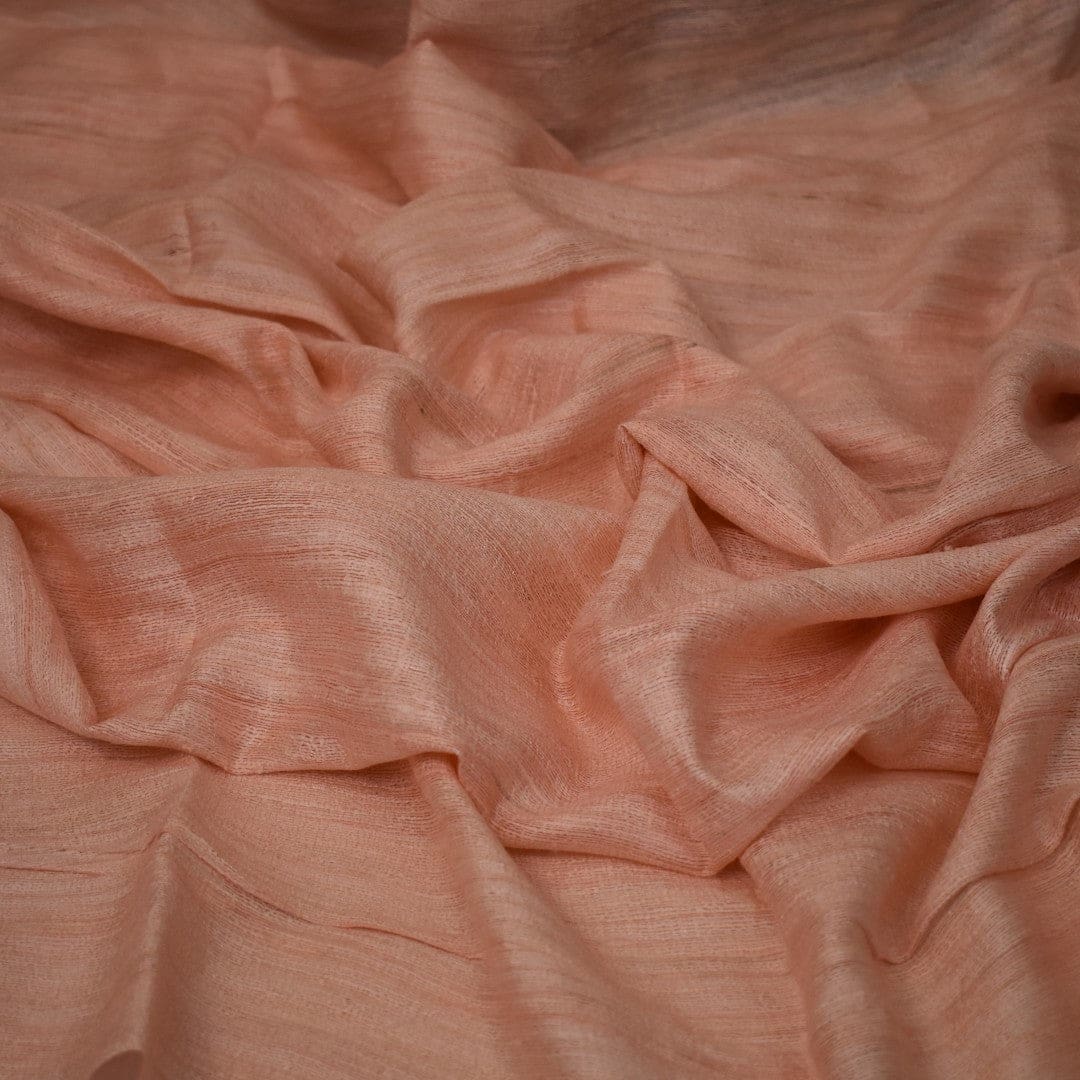 Sal tesut manual din 100% Matase Naturala Organica - Ghicha Tassar/Tussar Silk -> Fuzzy Peach (Culoarea Anului 2024)-> Cod: NewGhicha12