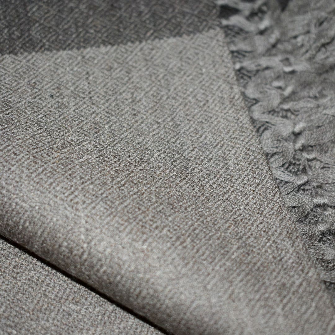 Sal Unisex confectionat din 100% Lana (Yak & Merino) ->Shades of Gray -> Cod: YAKNEW6 - Saluri din Lana de Yak & Merino