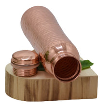 SET-> Sticla & 2 Pahare din Cupru cu Model ’Lovitura de Ciocan’ Curved Style -> Cod: SETCUPRUCURVED