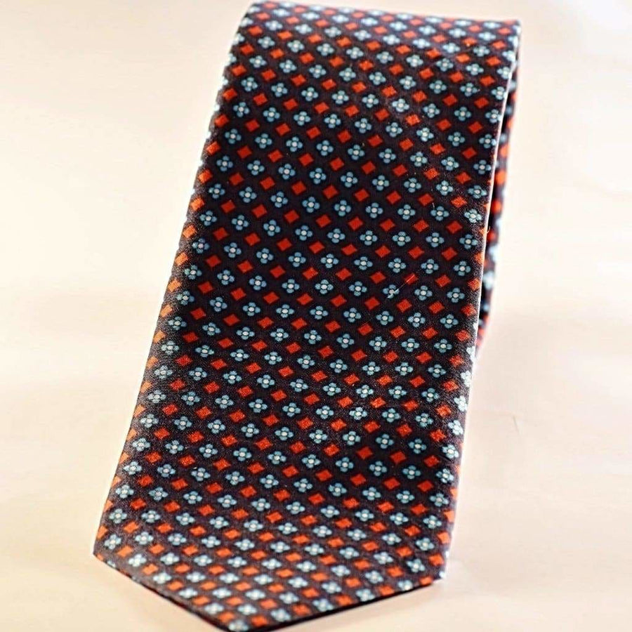 Cravata Barbati din 100% Matase Naturala - Fond Bleumarin cu accente de Bleu si Rosu -> Cod: MATASE6 - Cravata Barbati